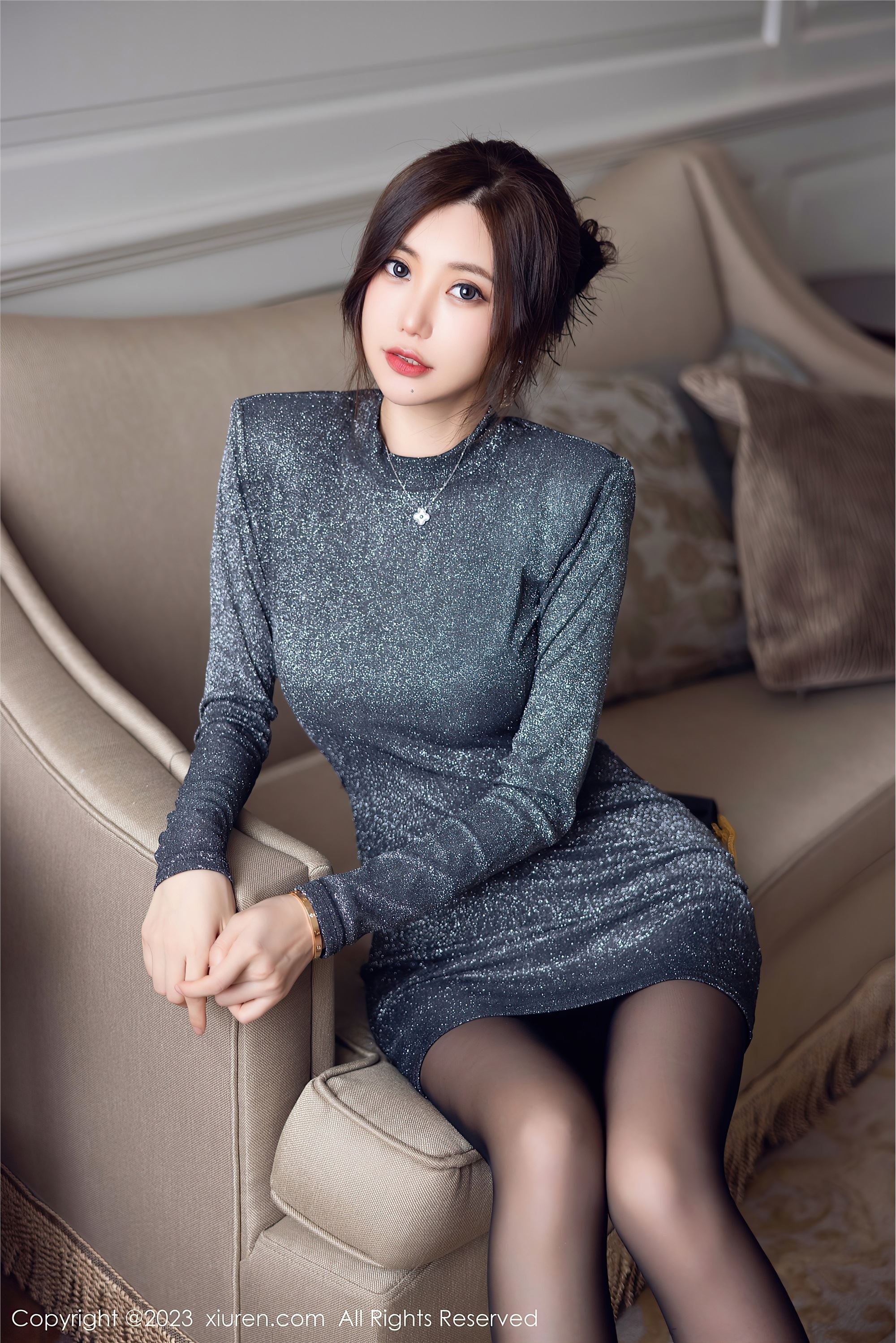 XiuRen秀人网  2023.03.17 NO.6431 绮里嘉ula